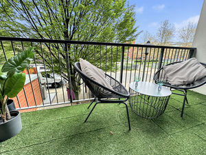 Photo 8- click for photo gallery